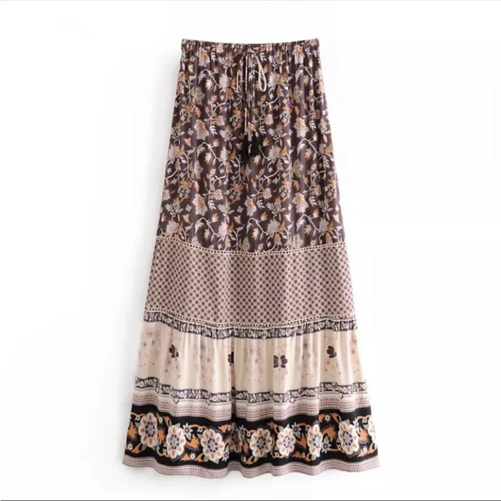 #82CLOSEOUT SALE! NEW! Gypsy Boho Floral Maxi Skirt - Picture 4 of 9